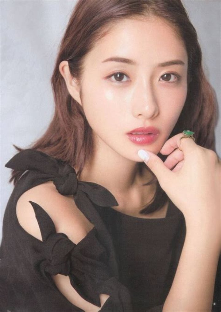 アイコラ 石原さとみ：合成画像問題の真実と法的リスクを徹底解説