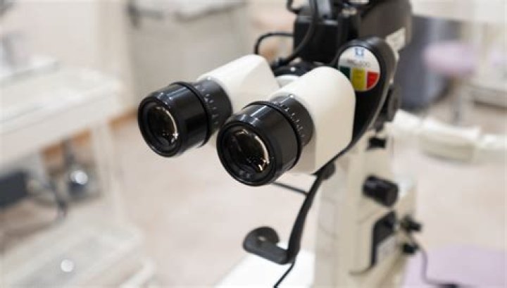 初めてのコンタクトは眼科へ行くべき？受診の流れと費用を丁寧に解説